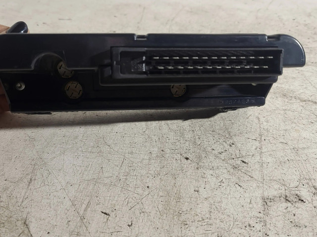 Дисплей 5038187, 991005 Saab 9-5