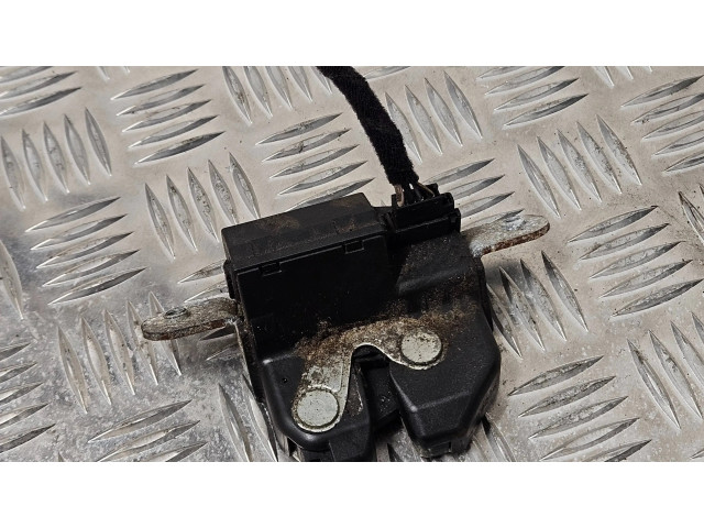 Замок багажника 09206    Fiat Punto (188) 1999-2010 года