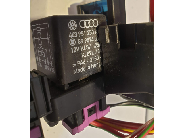 Блок предохранителей 8A0937530, 443951253A   Audi A6 S6 C5 4B    