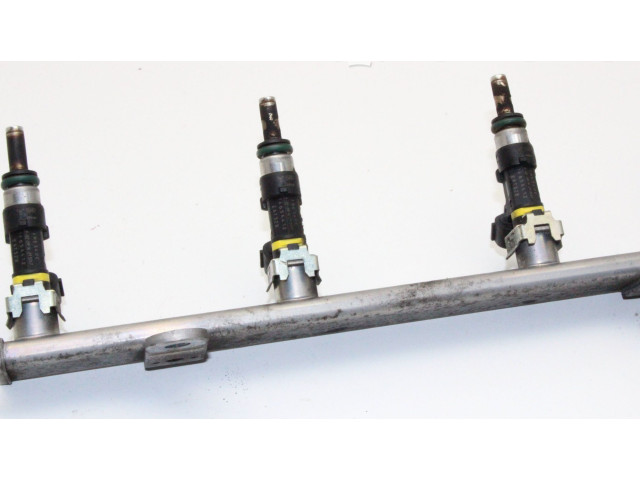 Топливная рампа 1465A412 Mitsubishi Outlander