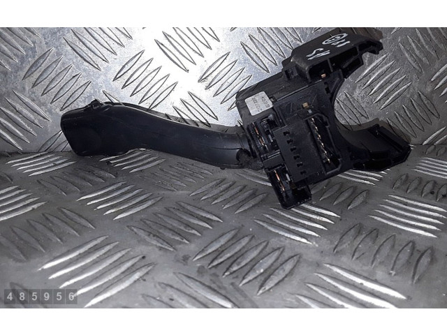 Переключатель дворников 4bo953503h Audi A3 S3 8L