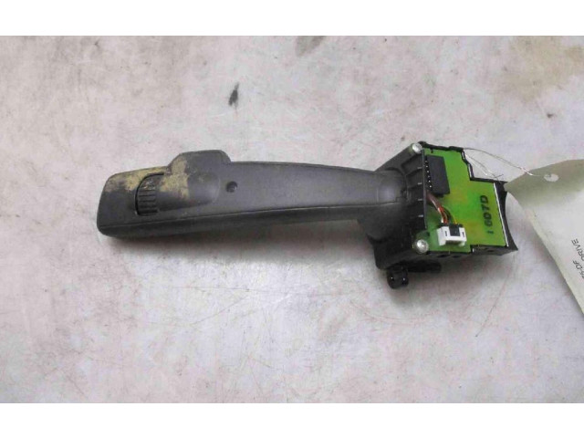 Ручка стеклоочистителей 8691993, 8691993   Volvo C30