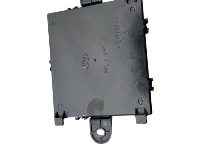 Блок управления крышки багажника 9819008380, B981E6WC8 Peugeot 3008 II