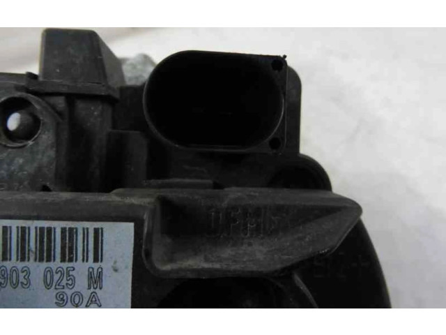 Генератор 037903025M, 124325013   Volkswagen Polo IV 9N3      
