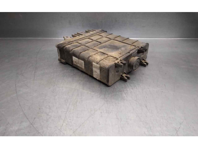 Блок управления двигателя 037906024B   Volkswagen Golf SportWagen