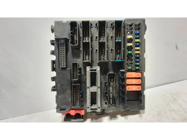 Pojistková skříňka 460023260 Mitsubishi Pajero 2001