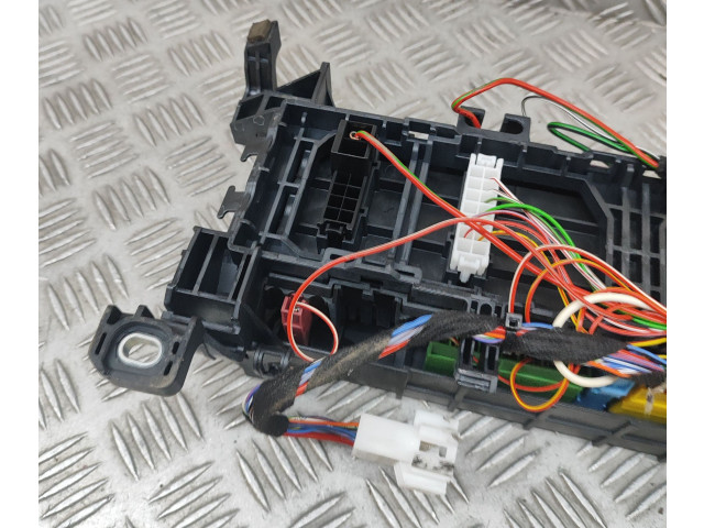 Блок предохранителей A2469067200, A2465400140 Mercedes-Benz A W176