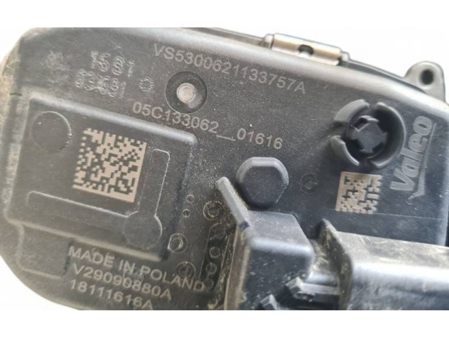 Поршень Всасывающий коллектор DLA DLAA 05C129709E, 05C145785C  Skoda Octavia Mk4  