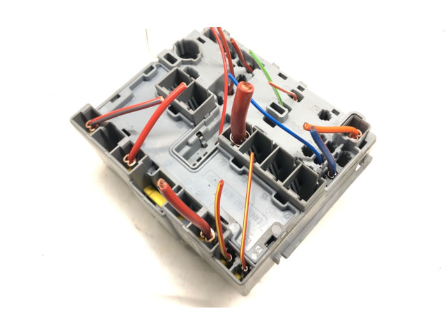 Pojistková skříňka Alfa Romeo Giulia 2016