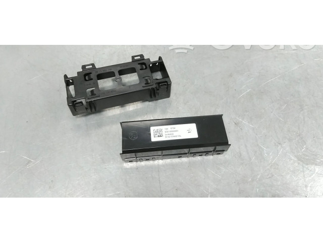 Блок управления климат-контролем 13598154, 13598152 Vauxhall Astra K