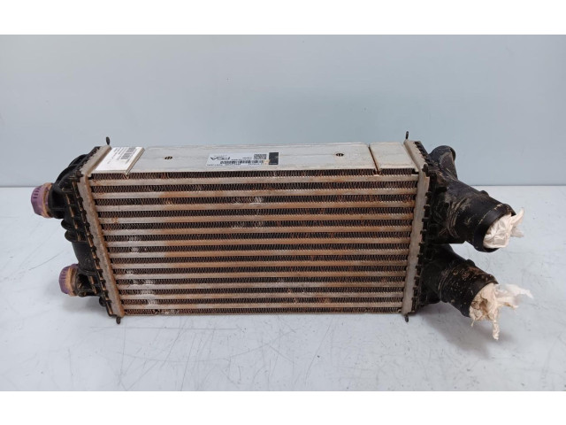 Интеркулер  9824742280   Peugeot 2008 I 