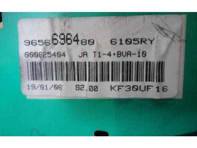 Přístrojová deska Peugeot 206+ 2006 9656696480