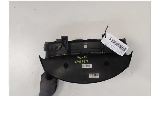 Панель приборов 51852795 Fiat Grande Punto