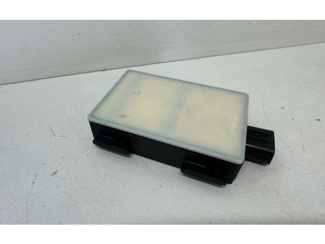 Датчик слепых зон 31687390 Volvo XC90