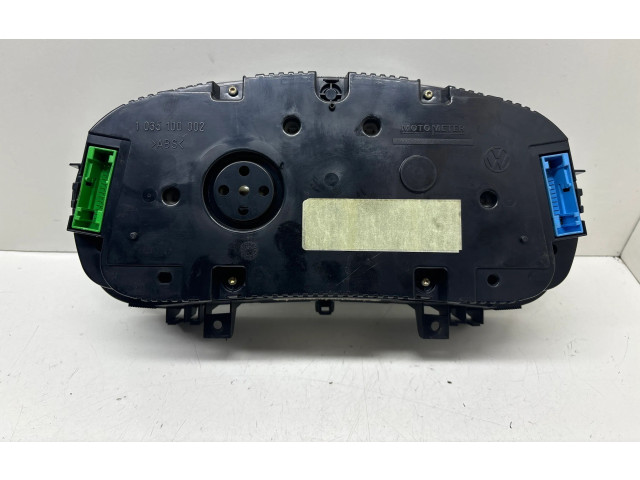 Панель приборов 1J0919881B   Volkswagen Bora       