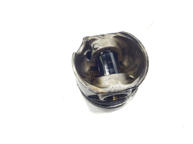 Поршень с шатуном DFGA 04L107065AM, 04L107065AM Skoda Superb B8 (3V)