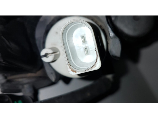 Бачок оконной жидкости    