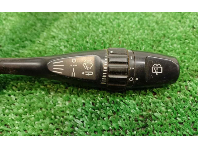 Ручка стеклоочистителей Mitsubishi Montero