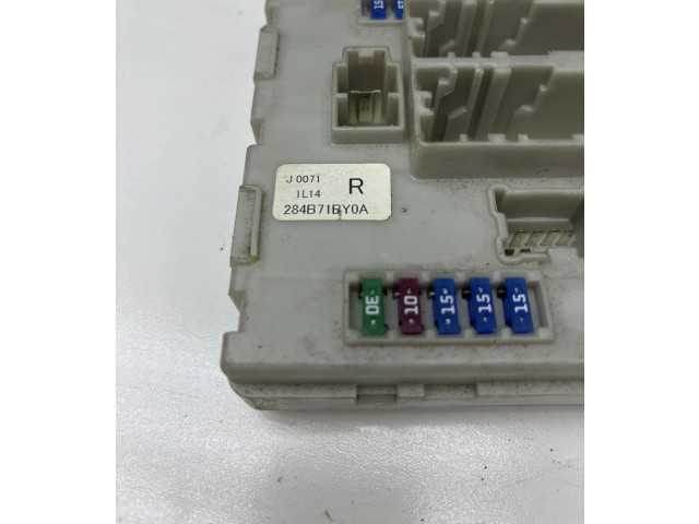   Pojistková skříňka 284B71BY0A   Nissan Murano Z51 2012