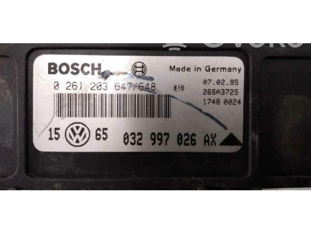 Блок управления двигателем Блок управления 0261203647 Volkswagen Golf III