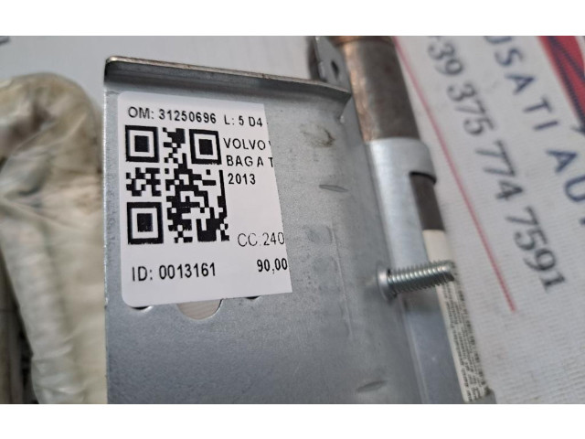 Боковая подушка безопасности 31250696, 31250696   Volvo V70