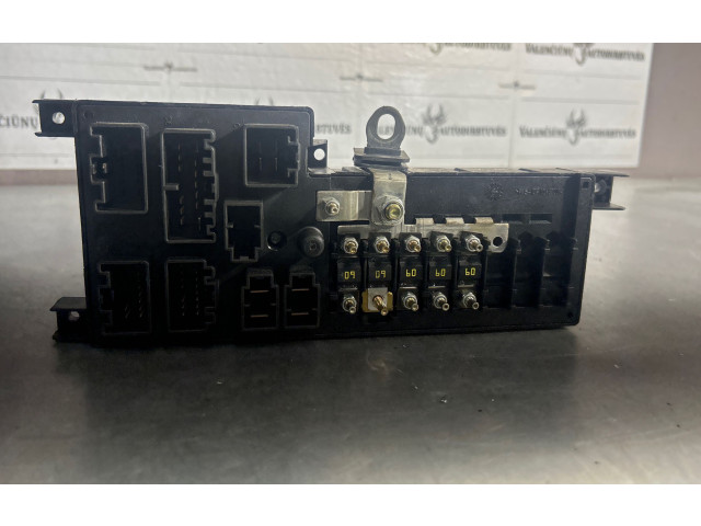Блок предохранителей    8678449, 518828009   Volvo V70