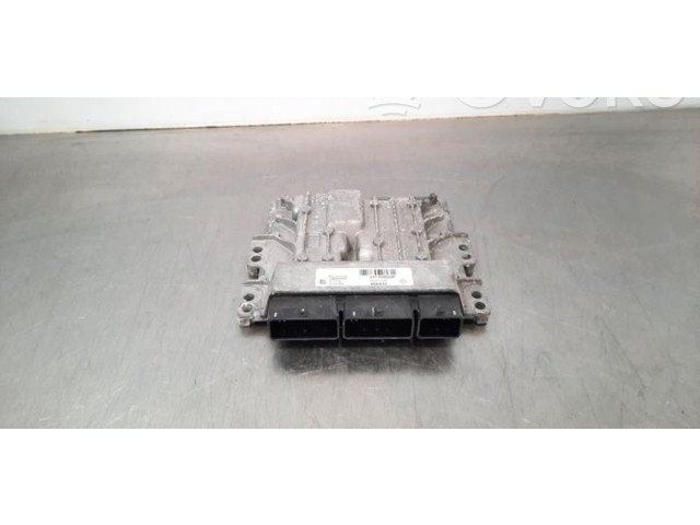 Блок управления двигателя 237109855R   Dacia Duster