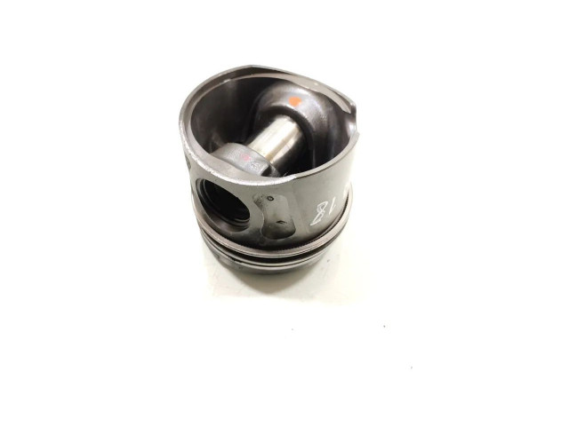 Поршень (поршни)    Opel Astra H