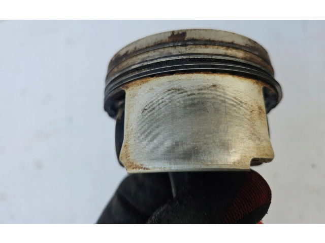  Поршень с шатуном  065DN  Audi A6 C7  