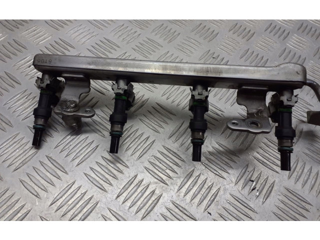 Топливная рампа    Nissan Tiida C11  