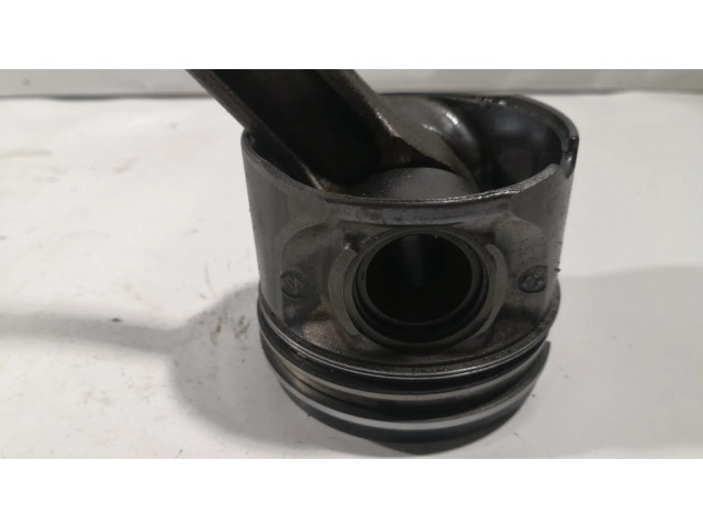 Поршень с шатуном 1741 BMW X5 E70 для дизельного двигателя 3.0