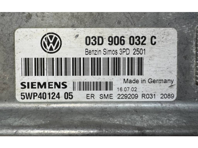 Блок управления двигателя 03D906032C, 5WP4012405 Skoda Fabia Mk2 (5J)