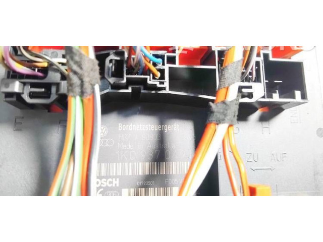 Блок предохранителей 1k0937049, s0803 Volkswagen Golf Plus