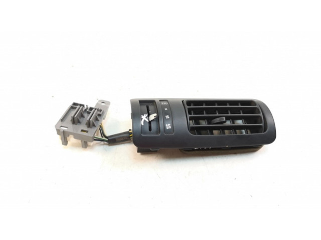 Задняя воздушная решётка