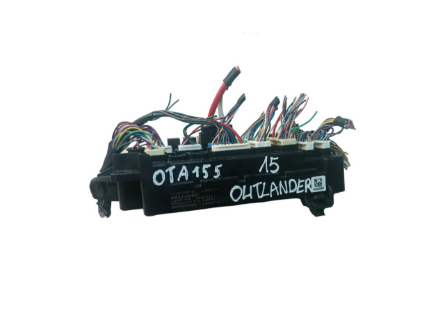 Блок предохранителей 8637A865 Mitsubishi Outlander