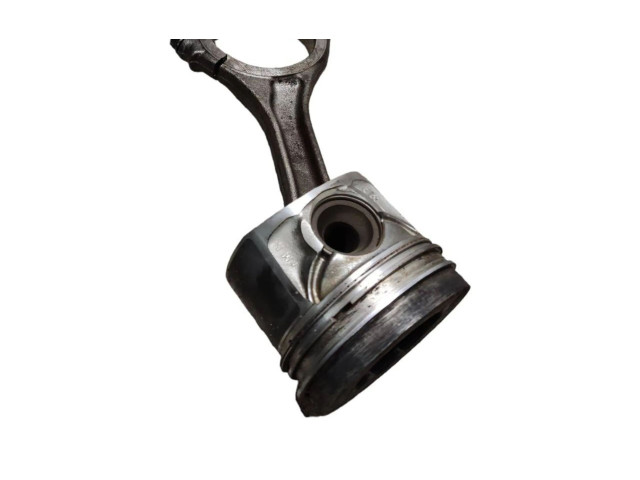 Поршень с шатуном