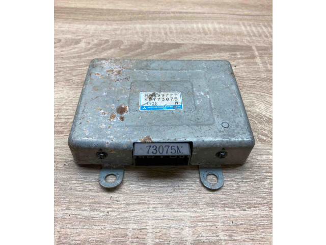 Блок управления двигателем Блок управления MC899777, K8T73075   Mitsubishi Pajero