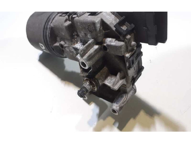 Двигатель стеклоочистителей Renault Twingo II 2007 - 2014 года 7701064031