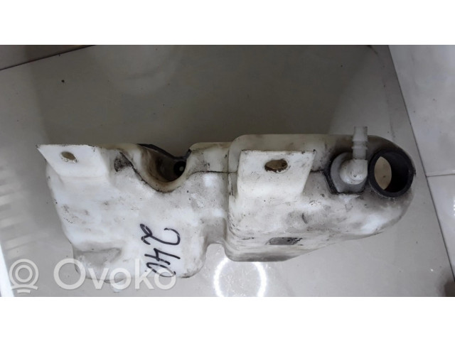 Бачок оконной жидкости