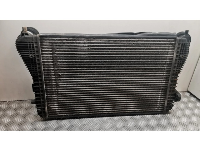 Интеркулер  1K0145803E   Audi A3 S3 8P 1.9