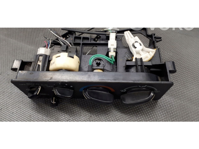 Блок управления климат-контролем Mitsubishi Space Wagon