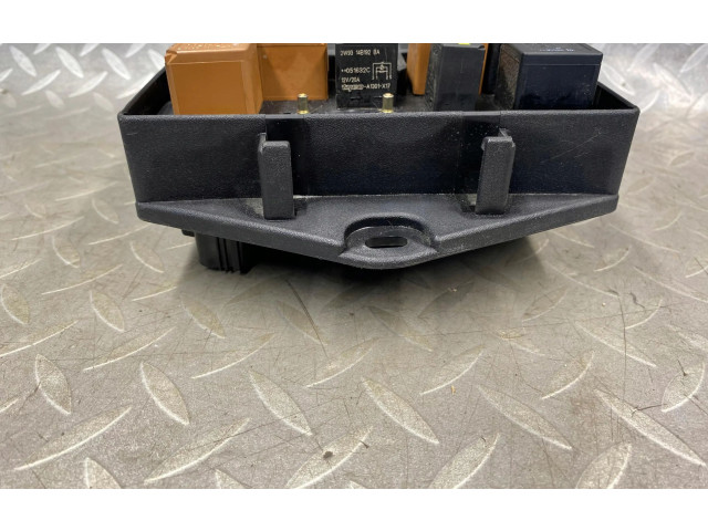 Pojistková skříňka Aston Martin DB9 2009