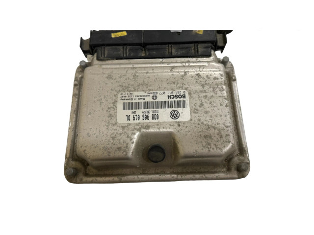 Блок управления двигателя 038906019DL, 1039S00268 Skoda Octavia Mk1 (1U)