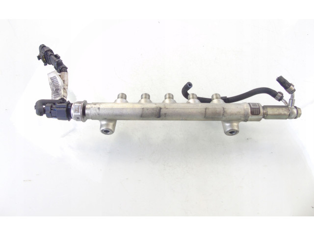 Топливная рампа 55570022 Opel Meriva B