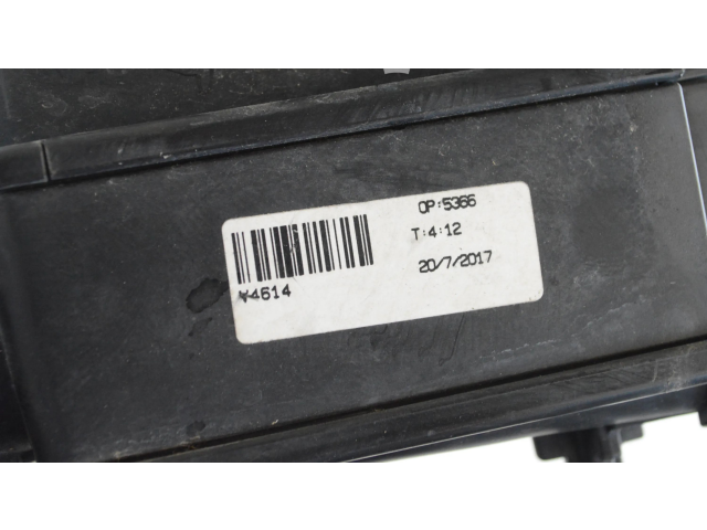   Pojistková skříňka    Alfa Romeo Stelvio 2017