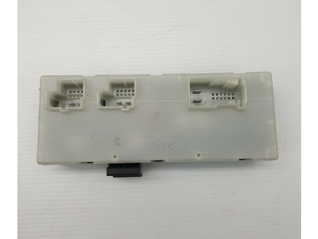 Блок управления крышки багажника