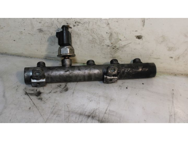 Топливная рампа    Audi A6 S6 C6 4F   для двигателя ASB