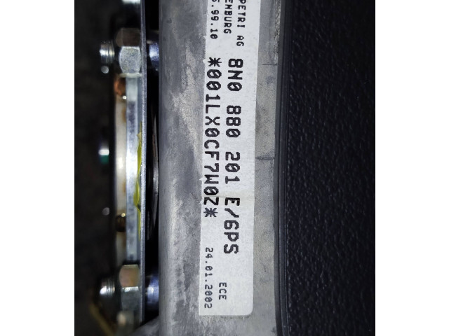 Подушка безопасности водителя 8N0880201E, 001LX0CF7W0Z   Audi TT Mk1