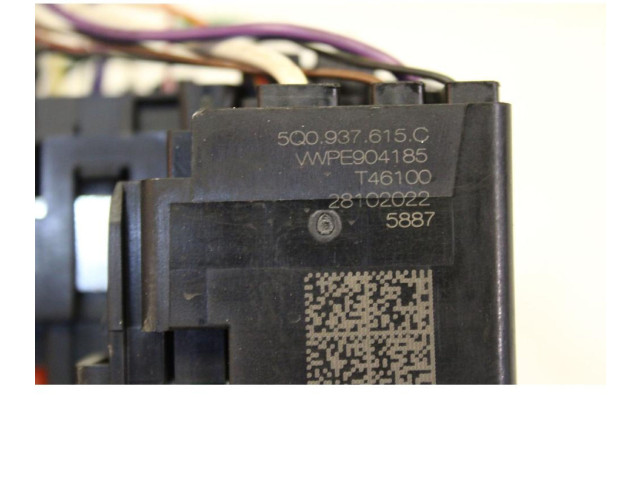 Pojistková skříňka 5Q0937615C Volkswagen Tiguan 2017