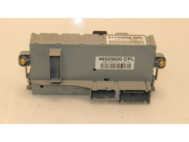 Vstřikovací lišta 51744898, 51744898   Fiat Punto (188)    188.A.4000 